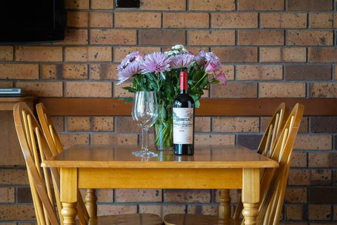 Blickinstal Barossa Valley Retreat - Kalgoorlie Accommodation 3