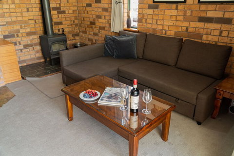 Blickinstal Barossa Valley Retreat - Kalgoorlie Accommodation 6