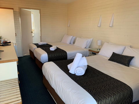 Crest Motor Inn - Kalgoorlie Accommodation 5