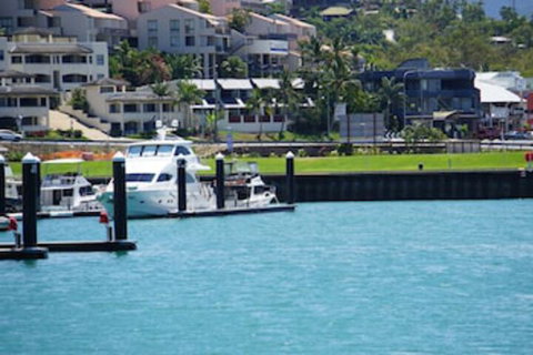 Airlie Seaview Apartments - Kalgoorlie Accommodation 0