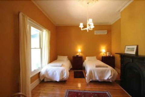 Corinella Country House - Kalgoorlie Accommodation 0