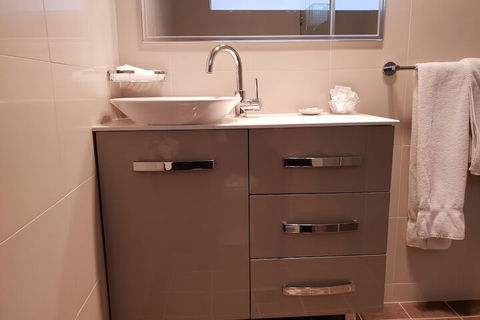 Leagues Motel - Kalgoorlie Accommodation 2