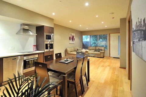 Barossa Valley Apartments - Kalgoorlie Accommodation 5