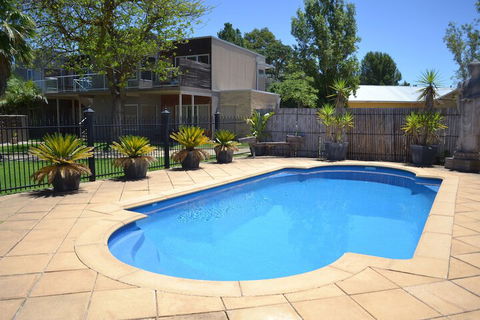 Barossa Valley Apartments - Kalgoorlie Accommodation 2