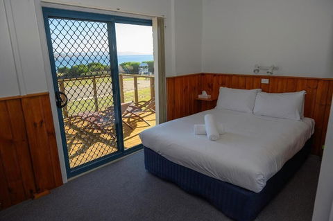 White Sands Estate - Kalgoorlie Accommodation 6