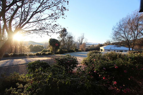 Flowerdale Estate - Kalgoorlie Accommodation 1