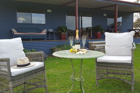 The Wattle Lodge - Kalgoorlie Accommodation 1