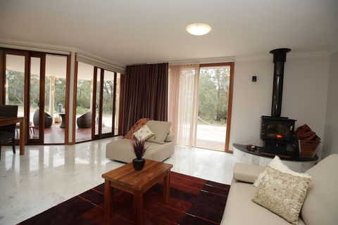 Aurora Cottages - Kalgoorlie Accommodation 4