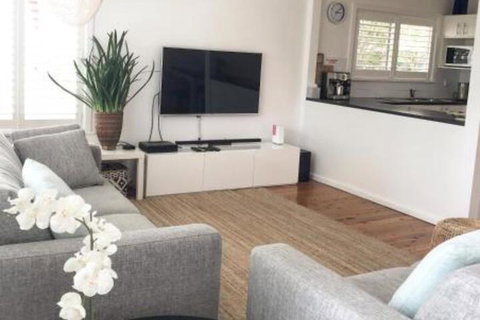 The Seaside Beachhouse Mollymook - Kalgoorlie Accommodation 6