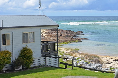 Tuross Beach Cabins & Campsites - Kalgoorlie Accommodation 2