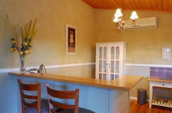 Barrington Hideaway- River Cottages - Kalgoorlie Accommodation 6