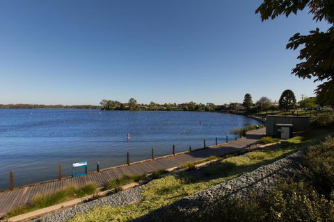 Nagambie Waterfront Motel - Kalgoorlie Accommodation 4