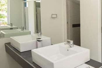 Cstay - Kalgoorlie Accommodation 3