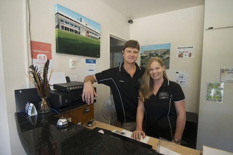 Cool Palms Motel - Kalgoorlie Accommodation 6