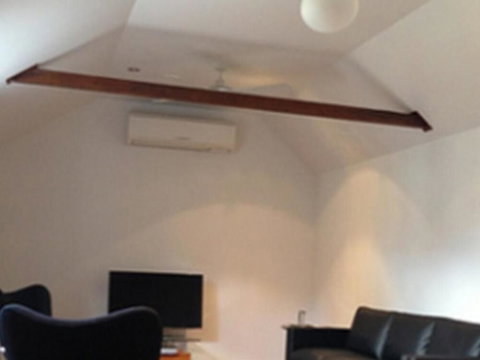 The Close Cottage Morpeth - Kalgoorlie Accommodation 1