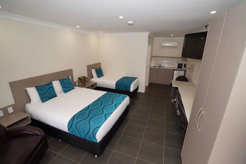 Exies Bagtown - Kalgoorlie Accommodation 6