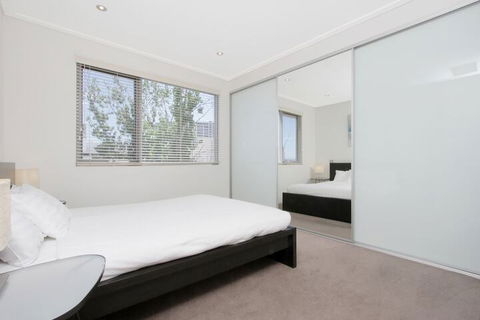 Accommodate Canberra - Glebe Park - Kalgoorlie Accommodation 6