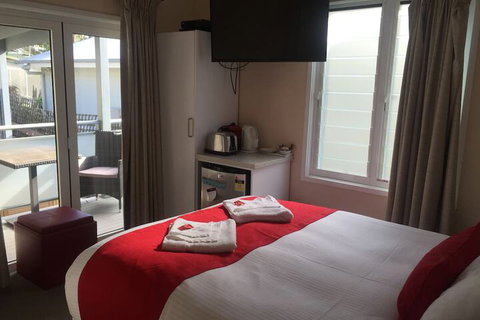 Huskisson Beach B&B - Kalgoorlie Accommodation 6