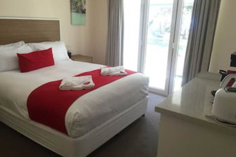Huskisson Beach B&B - Kalgoorlie Accommodation 0