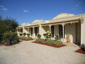Acacia Terraces - Kalgoorlie Accommodation 0