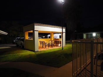 Jacaranda Motel & Holiday Units - Kalgoorlie Accommodation 0