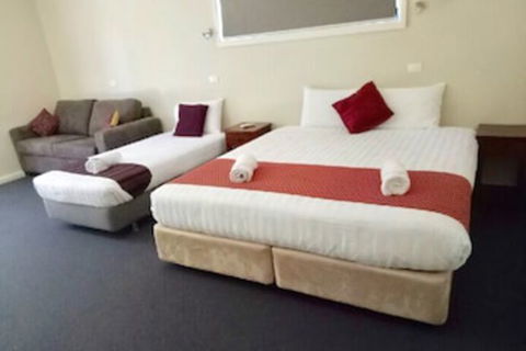 Hillview Farmstay - Kalgoorlie Accommodation 6