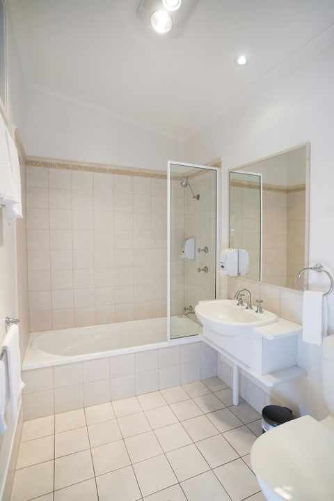 Barlings Beach Holiday Park - Kalgoorlie Accommodation 6
