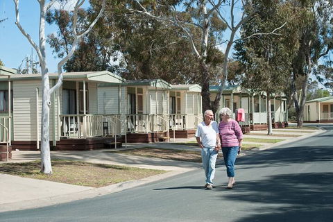 NRMA Echuca Holiday Park - Kalgoorlie Accommodation 1