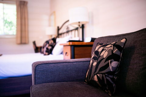 Yarra Gables - Kalgoorlie Accommodation 1