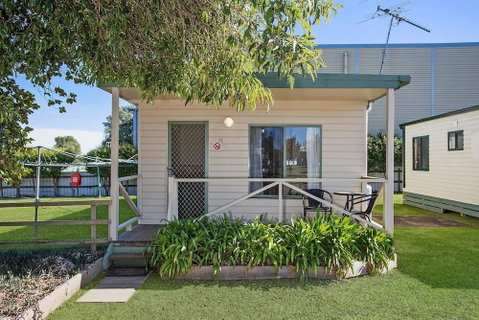 Hamilton Caravan Park - Kalgoorlie Accommodation 0