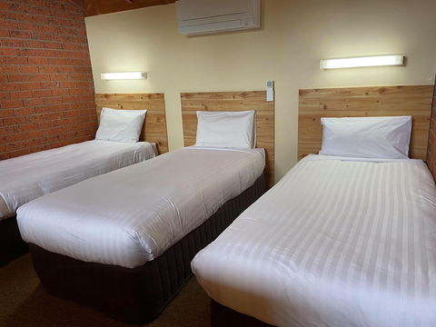 AAt 28 Goldsmith Motel - Kalgoorlie Accommodation 6