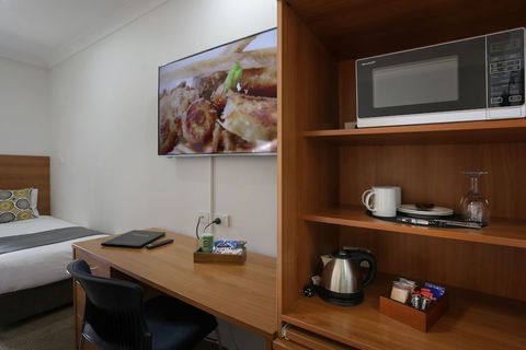 Cadman Motor Inn & Apartments - Kalgoorlie Accommodation 3