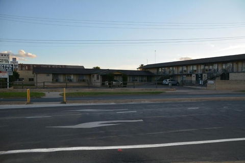 Adrian Motel - Kalgoorlie Accommodation 2
