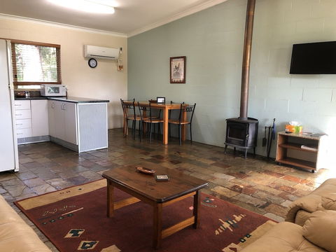 Country Cottages Of Bridgetown - Kalgoorlie Accommodation 2