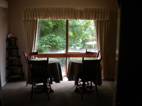 Hillview Oak B & B - Kalgoorlie Accommodation 1