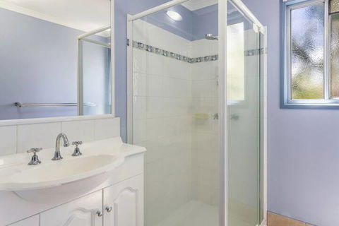 Lake Tinaroo Holiday Park - Kalgoorlie Accommodation 5