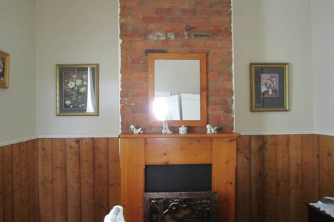 Arendon Cottage - Kalgoorlie Accommodation 7