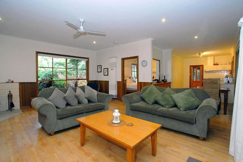 Fernglen Forest Retreat - Kalgoorlie Accommodation 3
