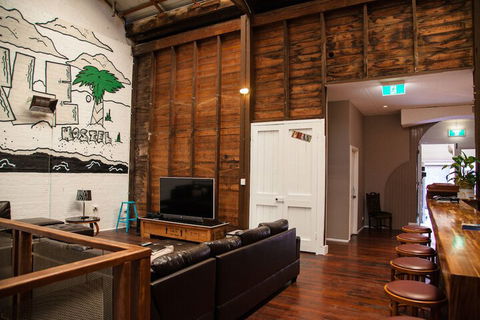 Fremantle Hostel - Kalgoorlie Accommodation 7