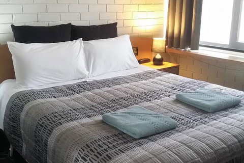 White Manor Motel - Kalgoorlie Accommodation 2