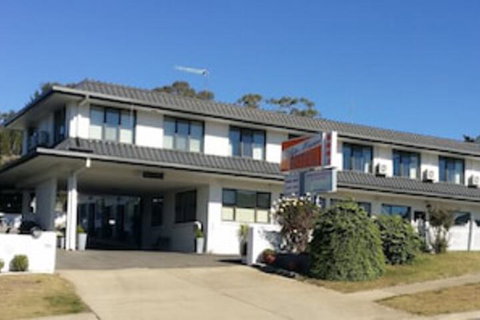 White Manor Motel - Kalgoorlie Accommodation 0