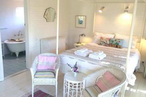 Huskisson Bed & Breakfast - Kalgoorlie Accommodation 2