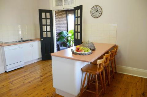 The Bank B & B West Wyalong - Kalgoorlie Accommodation 0