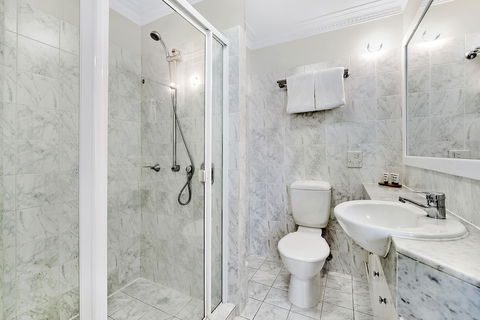 ULTIQA Rothbury Hotel - Kalgoorlie Accommodation 4
