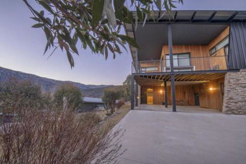Studio 13 - Kalgoorlie Accommodation 0