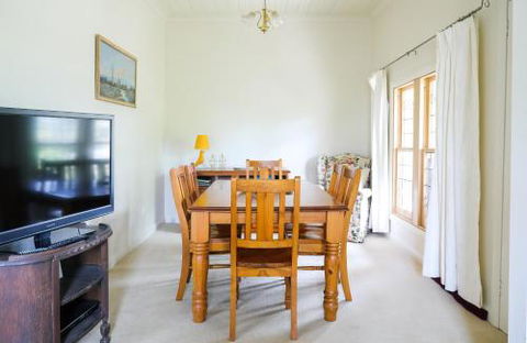 Miss Pyms Cottage - Kalgoorlie Accommodation 2