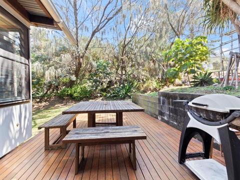 Laguna House - Kalgoorlie Accommodation 5