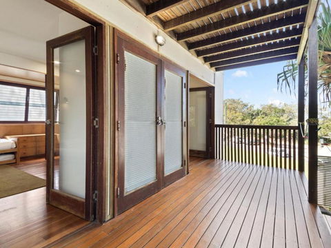 Laguna House - Kalgoorlie Accommodation 3