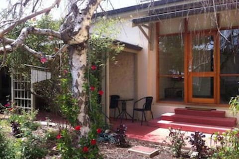 A Secret Garden - Kalgoorlie Accommodation 0