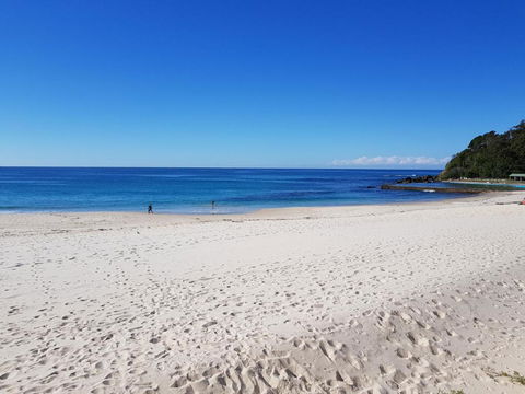 CHILL OUT BEACHSIDE At FORSTER - Kalgoorlie Accommodation 4
